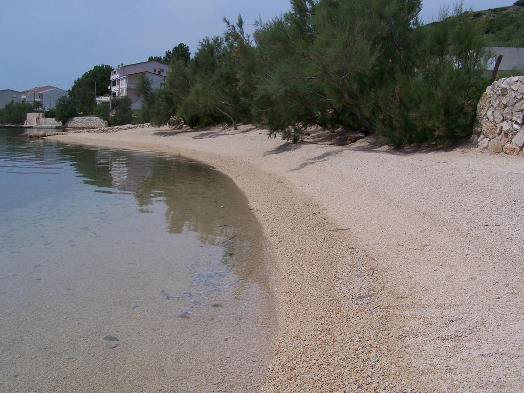 Pansion Laguna Метайна Екстериор снимка