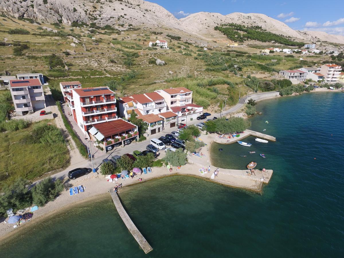 Pansion Laguna Метайна Екстериор снимка