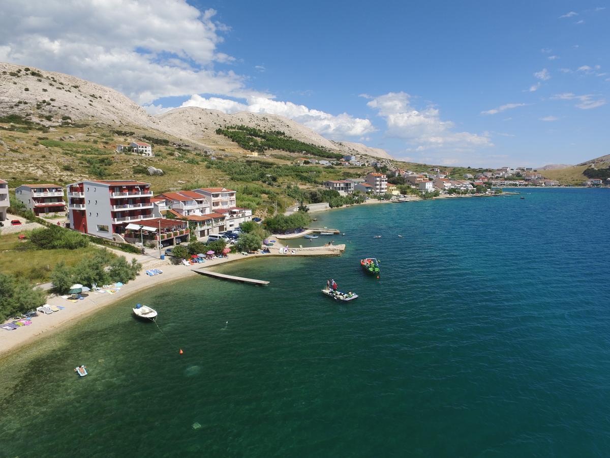 Pansion Laguna Метайна Екстериор снимка